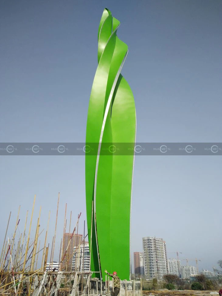 Green-color-printed-stainless-steel-urban-sculptures-custom 01