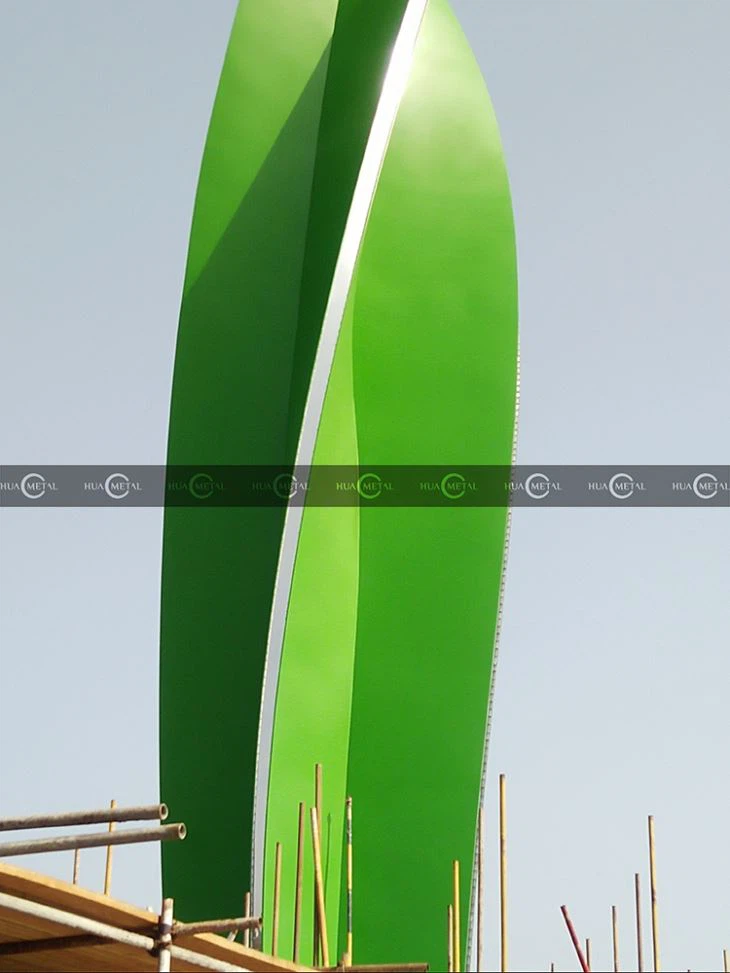 Green-color-printed-stainless-steel-urban-sculptures-custom